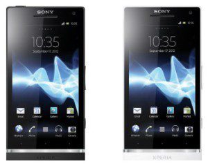 Sony XPERIA S v černé a bílé barvě