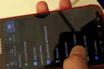 Samsung Galaxy S4 Active shown on video (1)