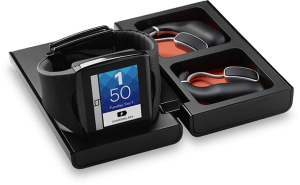 Qualcomm představil konkurenta pro Samsung Galaxy Gear – chytré hodinky Qualcomm_toq_black_headset-300x185