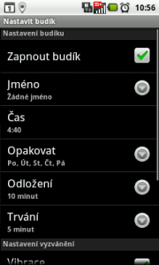 Možnosti nastavení budíku jsou lehce nadstandardní