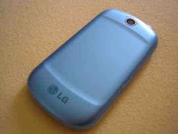 lg optimus me back