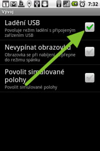 Musíte mít povolené Ladění USB