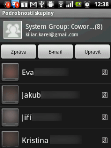 Skupině můžete poslat zprávu nebo e-mail