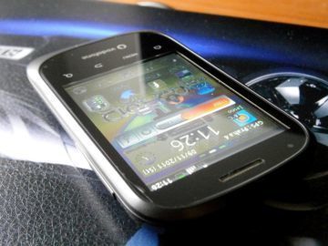 Vodafone 858