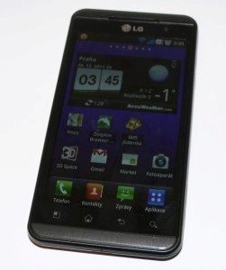 LG Optimus 3D