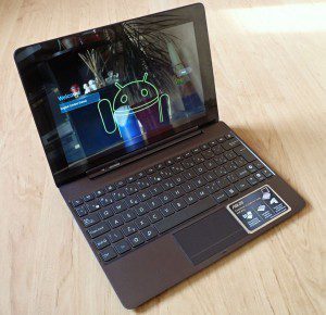 Asus Transformer Prime ve složeném stavu