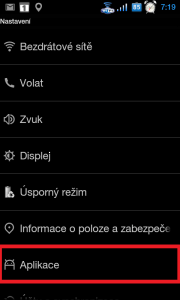 V Nastavení přejděte do sekce Aplikace
