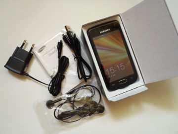 Obsah balení telefonu Samsung Galaxy W Obsah balení telefonu Samsung Galaxy W