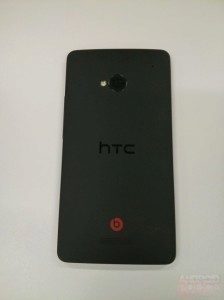 Je toto HTC M7?