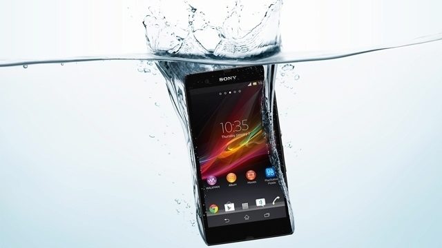 Sony-Xperia-Z-water