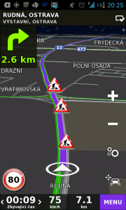 V případě komplikací na trase navrhne navigace jinou trasu