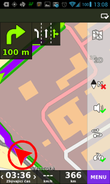Červená šipka - navigace nemá dostatečný signál GPS/GLONASS
