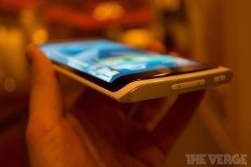Samsung Youm - ohebné/flexibilní displeje