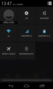 Skrze notifikační lištu můžete ovládat vybrané funkce telefonu
