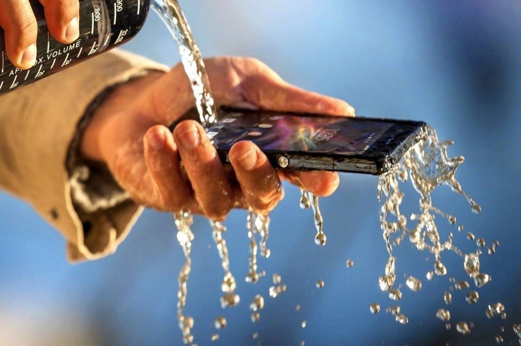 sony xperia z durability water resistance
