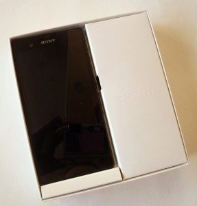 Xperia Z po sejmutí víka