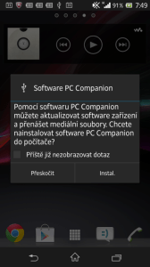 Telefon nabídne instalaci aplikace PC Companion