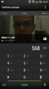 Dialer zvládá perfektně také T9 vyhledávání