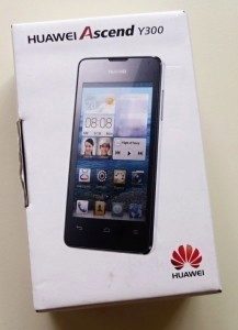 Huawei přišel v krabičce ze tvrdého papíru