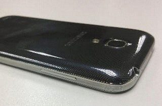 Samsung-Galaxy-S4-mini-05