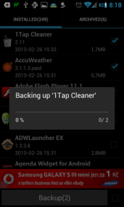 Super Backup : SMS & Contacts: probíhá záloha