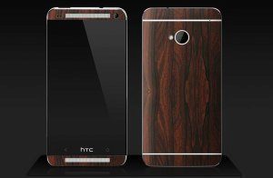 HTC One s mahagonovým polepem