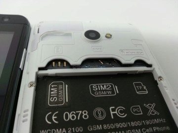 Mini ONE podporuje dvě SIM karty