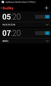 Hodiny z Androidu 4.2: nastavené budíky