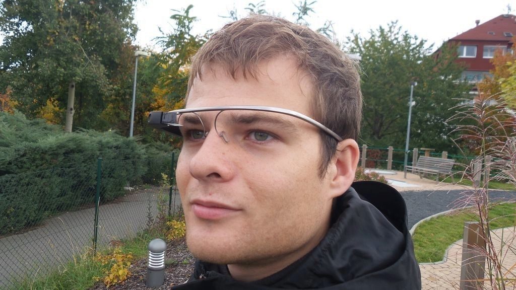 google glass na hlave 1