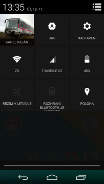 Průhledná hlavní nabídka