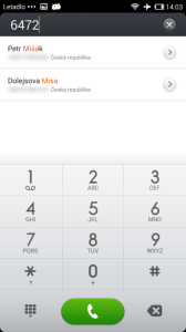 Dialer si skvěle poradí s funkcí T9 a českou diakritikou