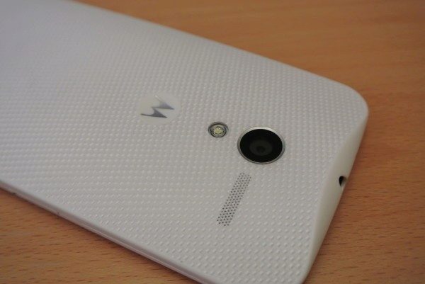 Motorola Moto X - záda detail