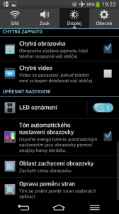 LG-G-Flex-chytra-obrazovka-a-video