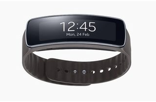 samsung-gear-fit-designboom03 samsung-gear-fit-designboom03
