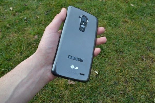 I kvůli zadní straně bychom si mohli splést G Flex s G2