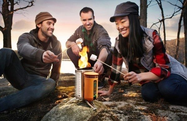 BioLite CampStove vás zabaví