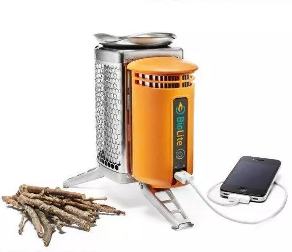 Potřebujete jen BioLite CampStove a větvičky