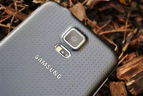 Samsung Galaxy S5 měřič tepu