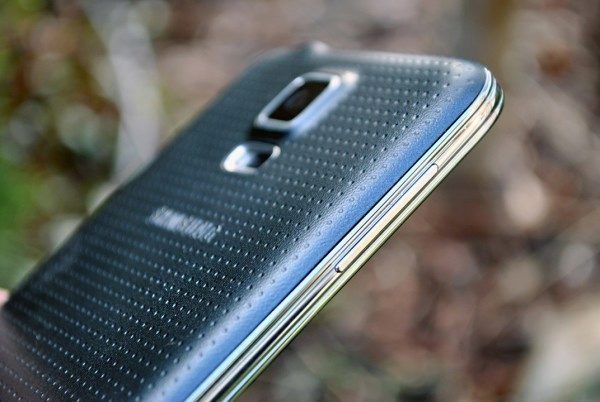 Samsung Galaxy S5 ovládání hlasitosti