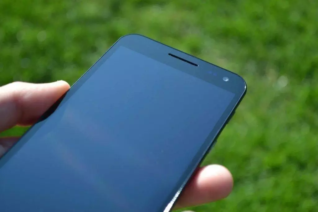 telefon zopo zp998 konstrukce predni strana 4