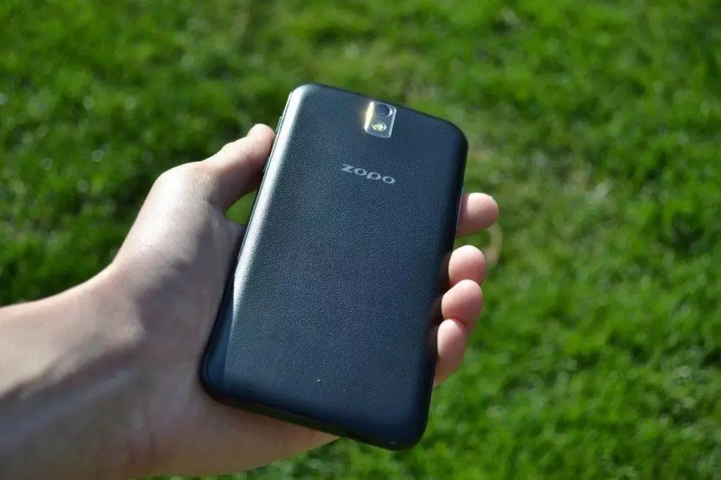 telefon zopo zp998 konstrukce zadni strana 6