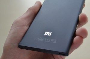 xiaomi-mi3-zadni-strana-1