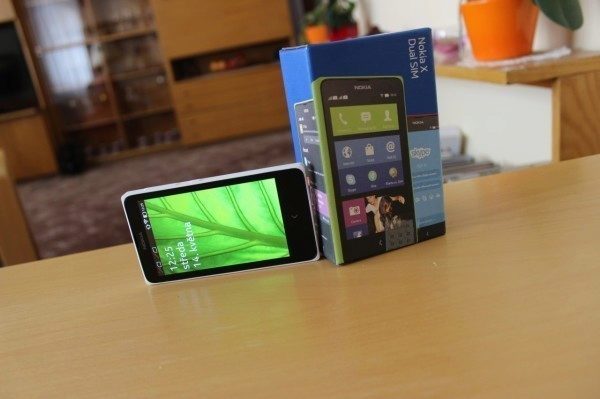 Nokia X recenze - balení