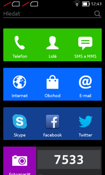 Nokia X recenze - domovská obrazovka