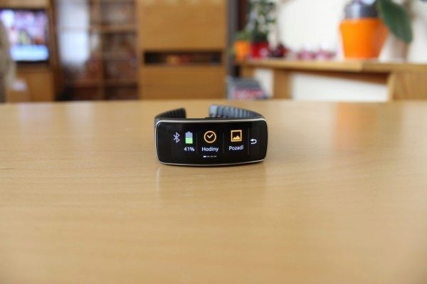 Samsung Gear Fit recenze - nastavení