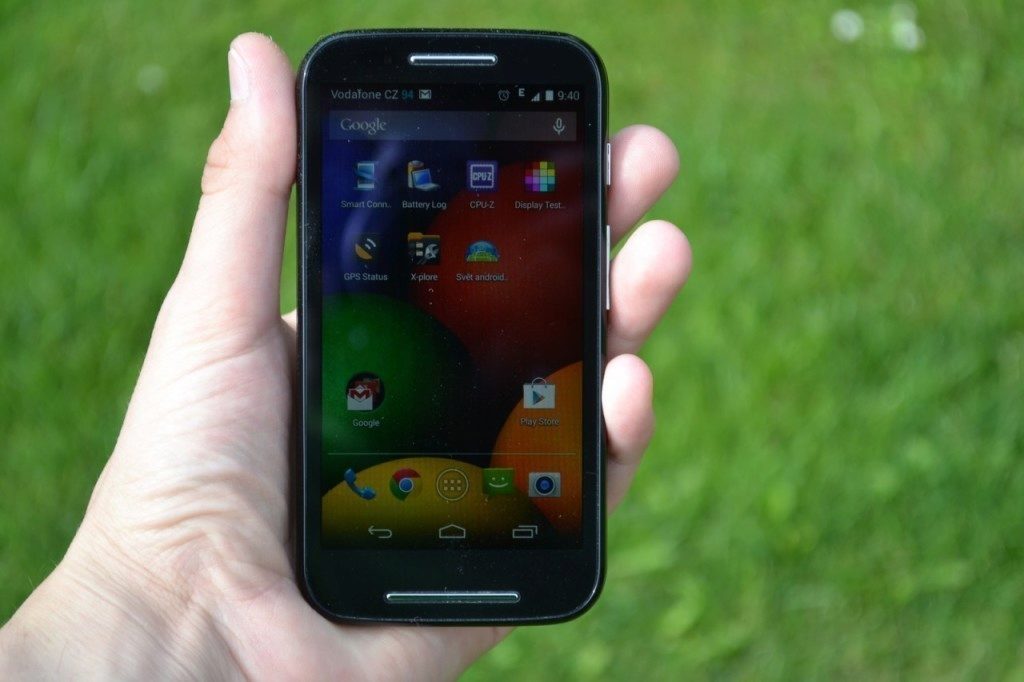 motorola moto e predni strana 9