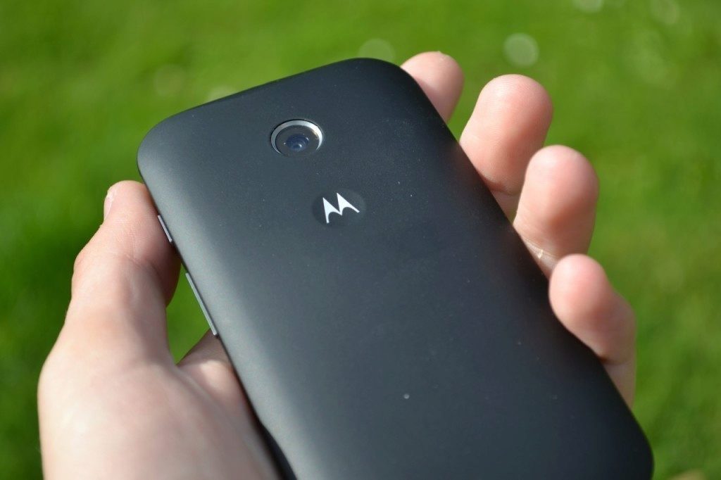 motorola moto e zadni strana 1