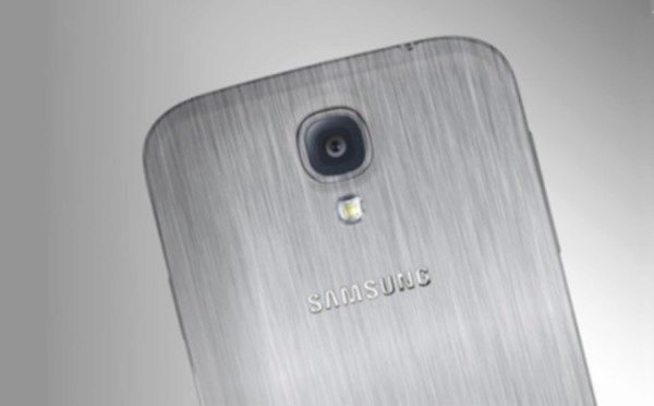 Očekává se, že Galaxy S5 Prime bude vyroben z kovu (ilustrační obrázek)