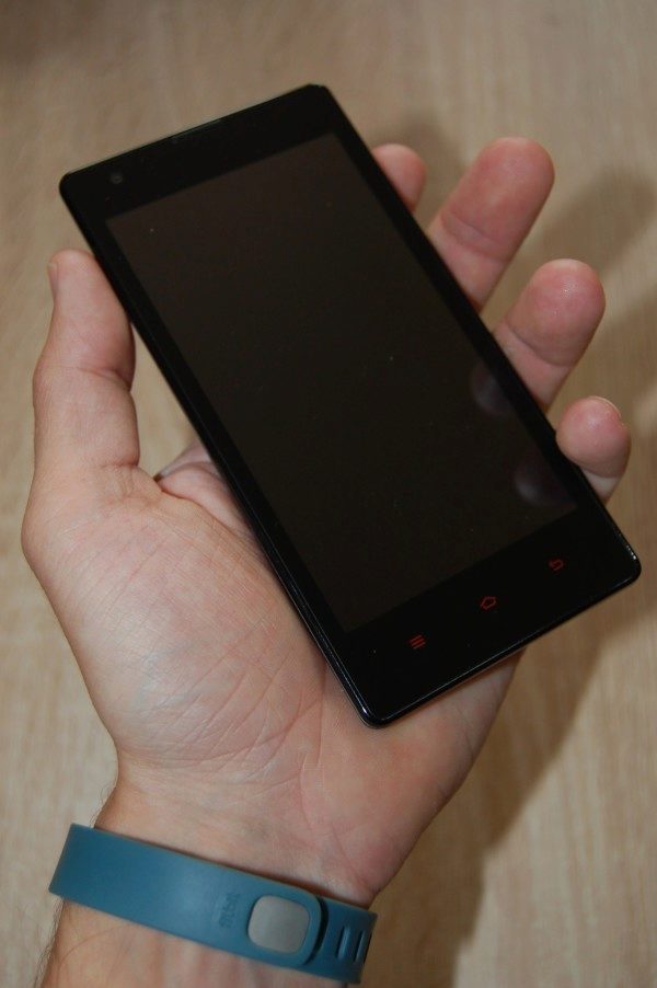 Redmi 1S v ruce