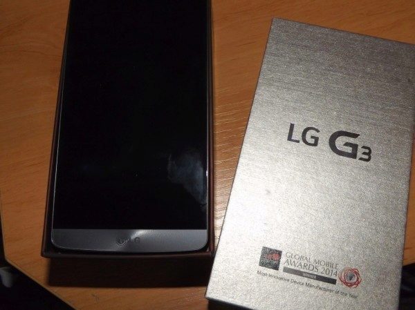 Krabička telefonu LG G3